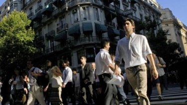 Cuánto dinero necesitó una familia en abril 2025 para ser considerada clase media en CABA