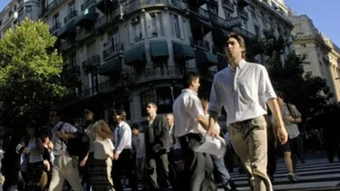 Cuánto dinero necesitó una familia en abril 2025 para ser considerada clase media en CABA