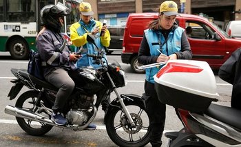 ¿Qué complemento para la moto puede provocar una multa y retención? | Tránsito