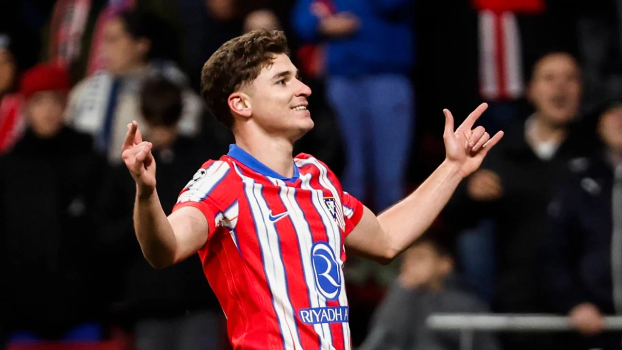 Atlético Madrid de Julián Álvarez vs Betis: cuándo juegan, formaciones y cómo ver en vivo