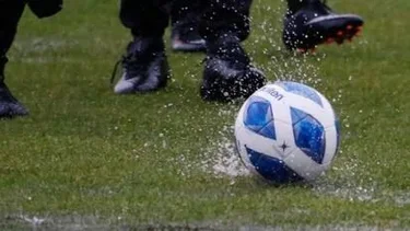 AFA suspendió partidos del fútbol argentino por las tormentas que azotan al AMBA