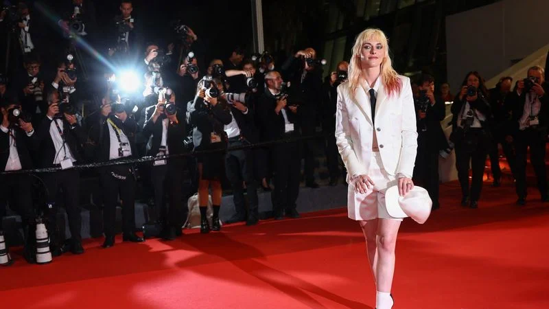 Kristen Stewart debuta como directora en Cannes y dice sentirse como una madre orgullosa