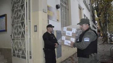 Elecciones en la Ciudad: comenzó el operativo de entrega de urnas y máquinas