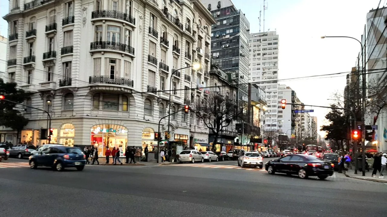 Por qué se modifica el sentido en Acoyte y Rivadavia en Caballito. Qué pasará con el tránsito y el transpote en Acoyte y Rivadavia. Plan de Movilidad CABA.