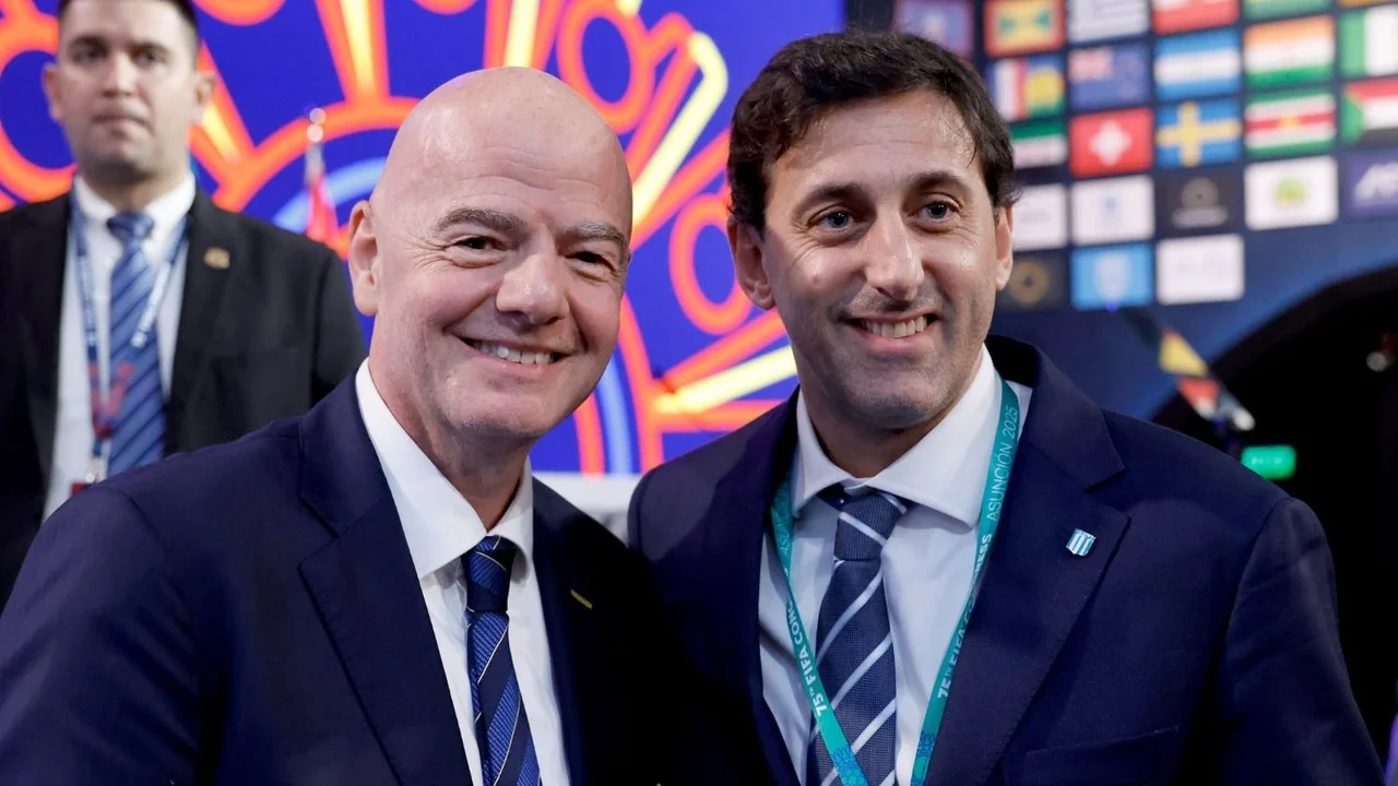 Racing, mercado de pases, Marco Di Césare, Diego Milito, Gustavo Costas