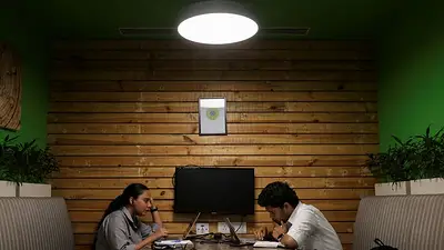 La IA amenaza más el trabajo de las mujeres que el de los hombres, según un informe La IA amenaza más el trabajo de las mujeres que el de los hombres, según un informe