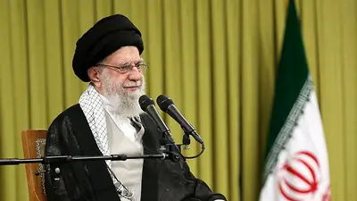 Jamenei denuncia las "indignantes" exigencias de EEUU en las negociaciones nucleares Jamenei denuncia las "indignantes" exigencias de EEUU en las negociaciones nucleares