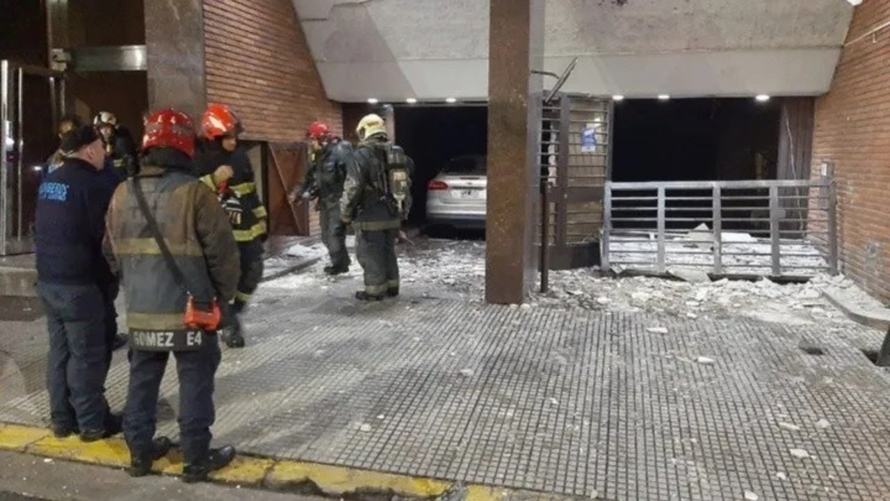 Recoleta: explotó la caldera de un edificio y más de 70 vecinos debieron ser evacuados