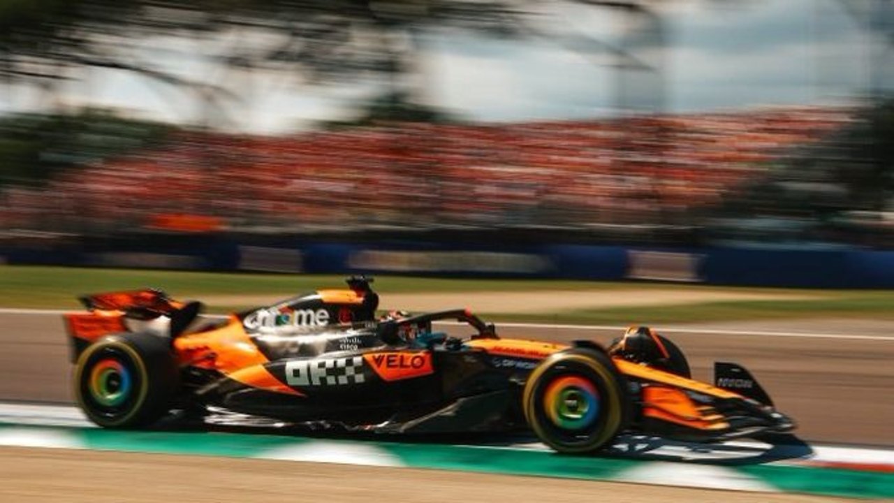 El MCL39 de McLaren en Ímola.
