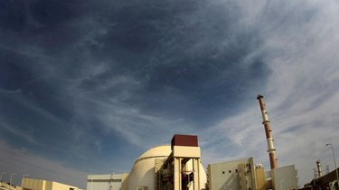 Rusia construirá ocho centrales nucleares en Irán