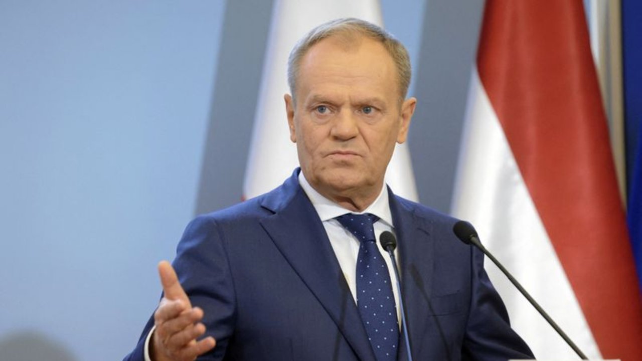Polonia interviene al avistar un barco ruso de la "flota en la sombra" cerca de un cable eléctrico