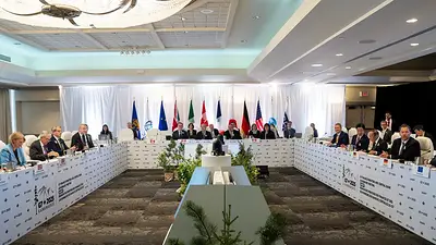 El G7 intenta restar importancia a las disputas arancelarias y alcanzar un consenso El G7 intenta restar importancia a las disputas arancelarias y alcanzar un consenso