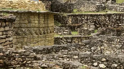 Descubren más de 100 estructuras de antigua cultura Chachapoyas en selva amazónica de Perú Descubren más de 100 estructuras de antigua cultura Chachapoyas en selva amazónica de Perú