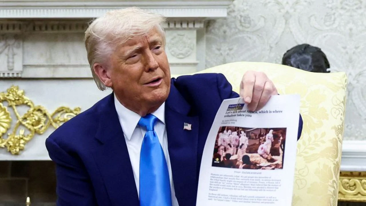 Foto de "granjeros blancos" muertos que mostró Trump es de Reuters en el Congo, no en Sudáfrica