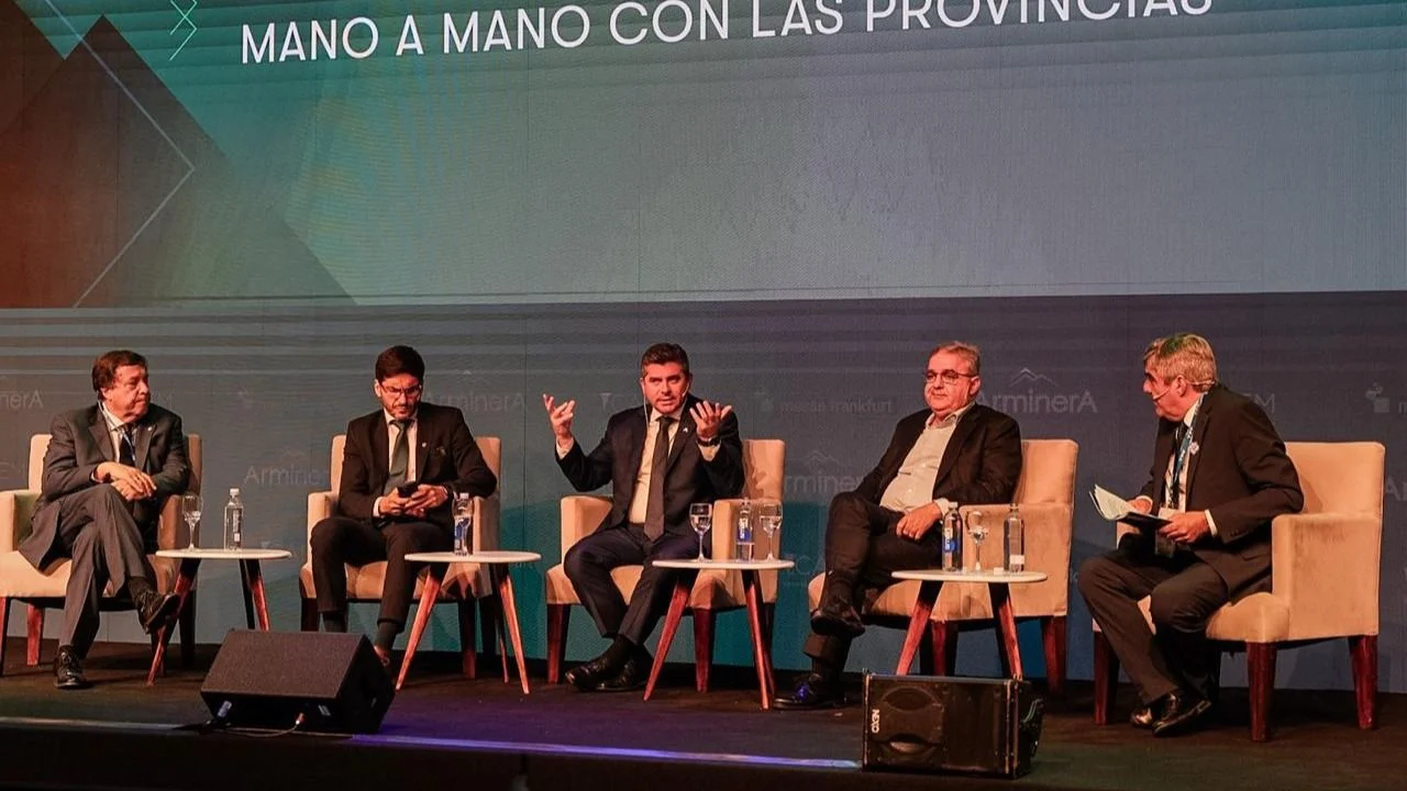 El gobernador Orrego defendió una segunda ola de la minería: más tecnología y mayor compromiso