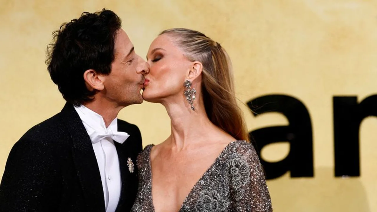 Famosos se unen en exclusiva gala en Cannes para apoyar investigación contra el sida tras recortes Trump