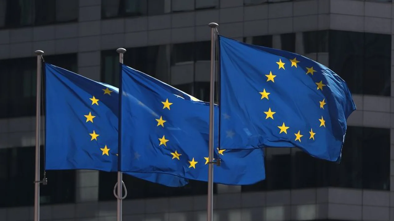 La UE pide a 44 productores de petróleo y gas nuevas soluciones de almacenamiento de CO2