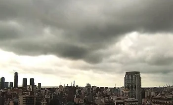 Semana gris, húmeda y con tormentas: la fecha exacta en la que volverá el sol | Clima