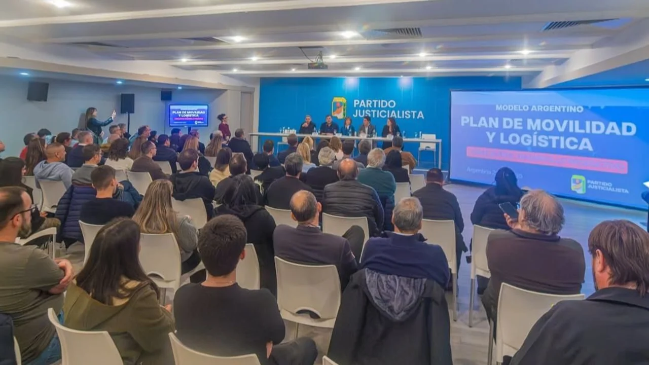 La Rioja dijo presente en la presentación del Modelo Argentino de Movilidad y Logística del PJ Nacional