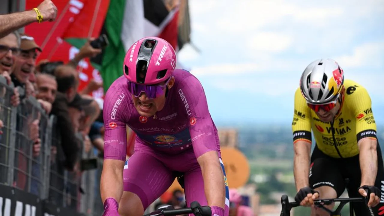 Un Pedersen imparable supera a Van Aert y gana la 13ª etapa del Giro; Del Toro amplía su liderato