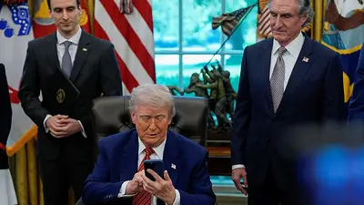 Trump quiere acelerar la concesión de nuevas licencias nucleares y revisar la agencia reguladora Trump quiere acelerar la concesión de nuevas licencias nucleares y revisar la agencia reguladora