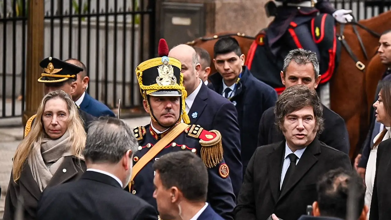 Crece la tensión por el Tedeum y se espera una reunión de gabinete en medio de la interna