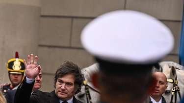 Pasos hacia el abismo: Milei y el peligro para la democracia