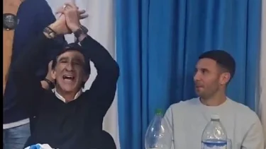 Locura en Racing tras la eliminación de Independiente: video de Costas y Maravilla Martínez