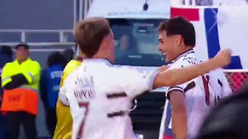 El gol de Zapiola contra San Lorenzo en las semifinales del Torneo Apertura