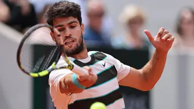 Alcaraz y Ruud abren participación en el Abierto de Francia con triunfos por la vía rápida Alcaraz y Ruud abren participación en el Abierto de Francia con triunfos por la vía rápida