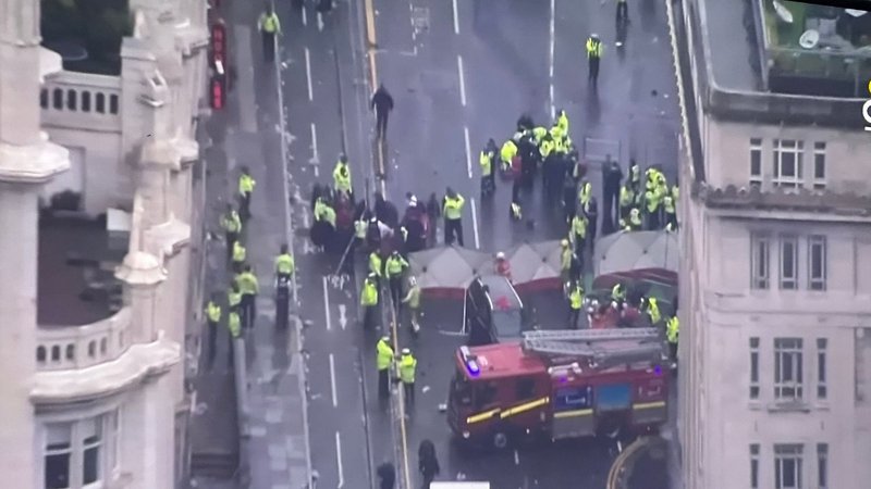 Atropello masivo: un vehículo arrolló a hinchas del Liverpool que festejaban el título de la Premier League