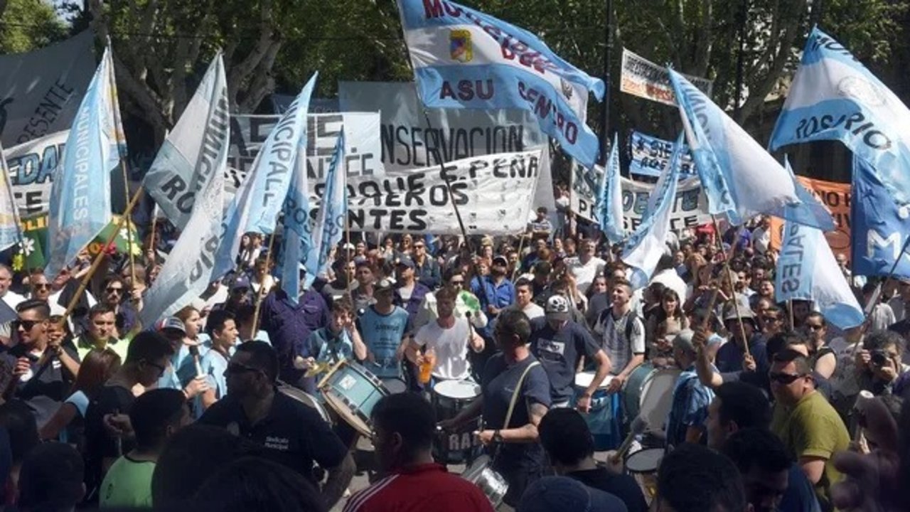 Incertidumbre por el paro de municipales: tras el aumento por decreto, dictan conciliación obligatoria