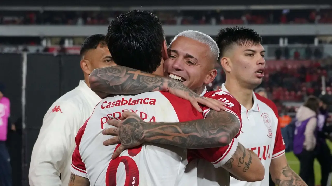 Un fútbol que emociona, pero juega poco