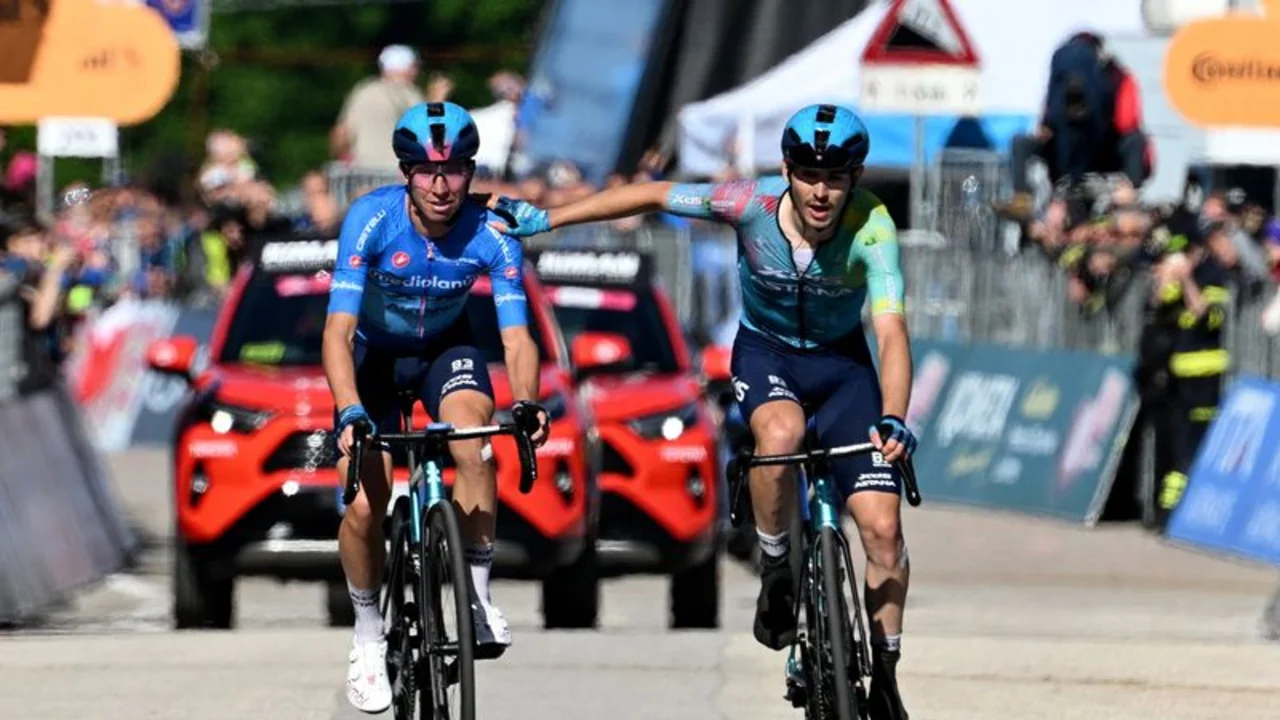 Del Toro mantiene liderato del Giro en etapa caótica ganada por Scaroni; Roglic abandona y Carapaz resurge