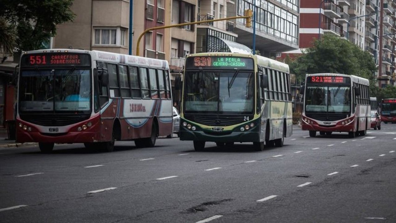 Cambio en los colectivos de Mar del Plata. Qué medios de pago empezarán a aceptar en los colectivos de Mar del Plata. Qué líneas de Mar del Plata cambian.