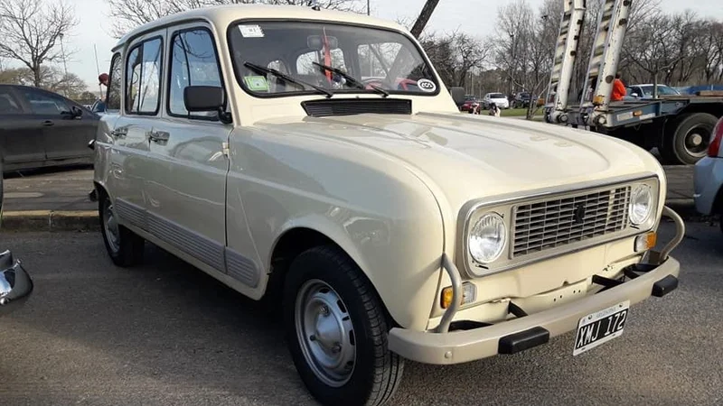 Renault 4F