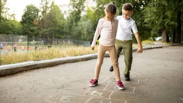 Día Internacional del Juego: de la rayuela a los juguetes de influencers y por qué es tan importante