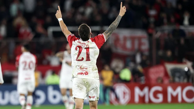 Huracán le ganó con suplentes a Corinthianhs y clasificó en la Sudamericana