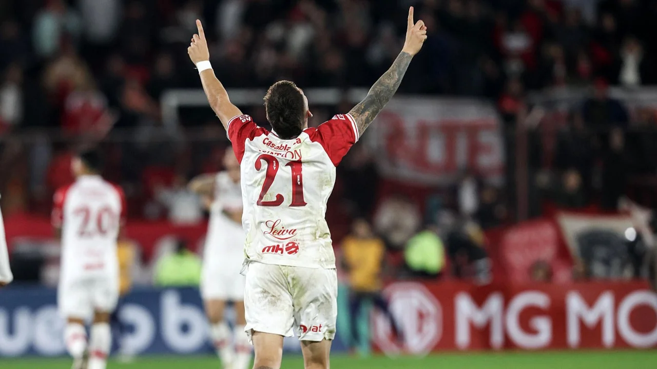 Huracán le ganó con suplentes a Corinthianhs y clasificó en la Sudamericana