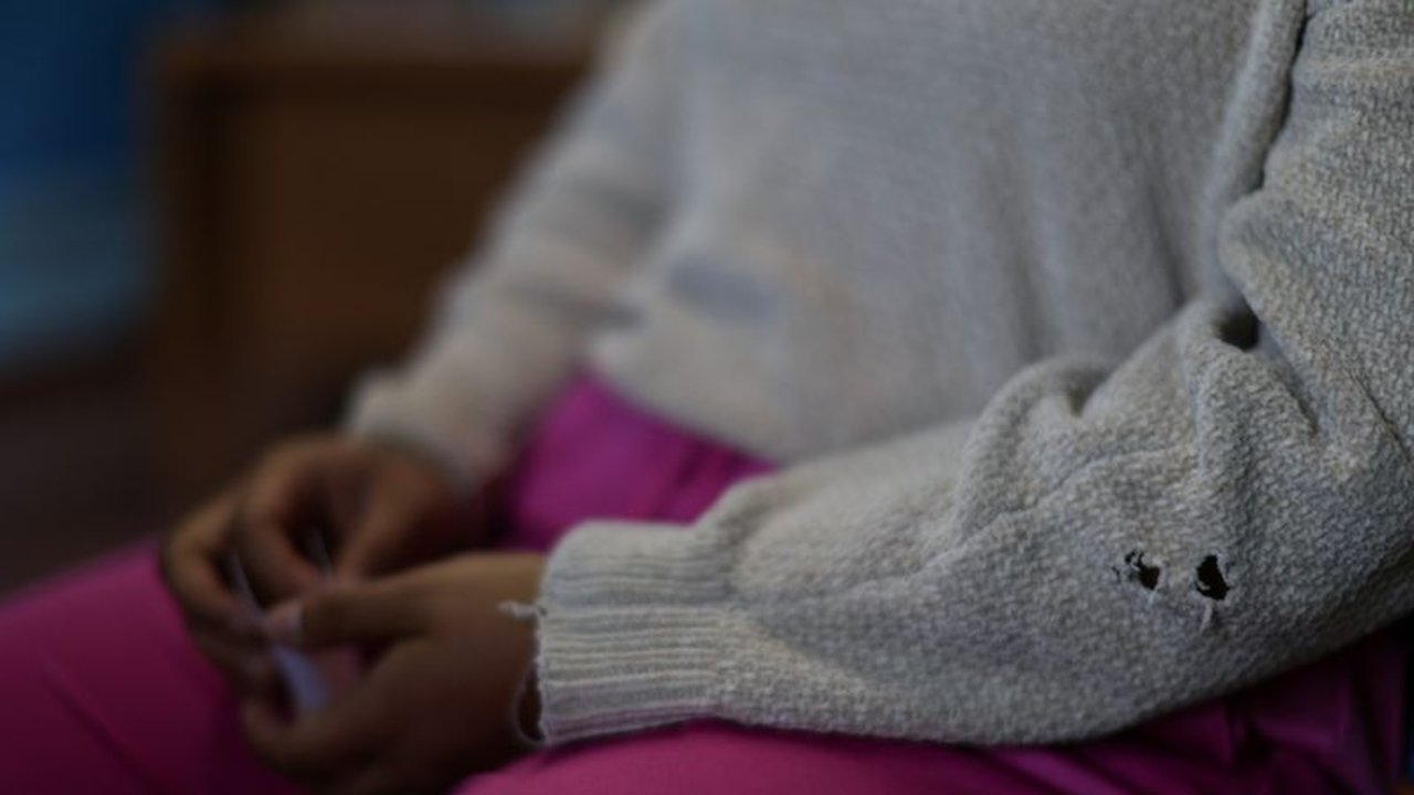 Narco mexicano alimenta filas de "pollitos de colores" con niños cada vez más jóvenes