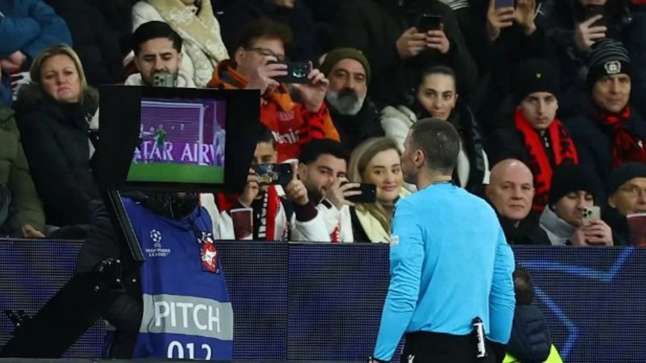 VAR
