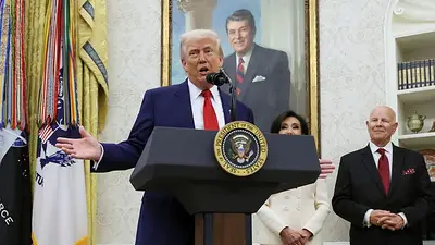 Autoridades EEUU detienen a inmigrante mexicano que supuestamente amenazó con disparar contra a Trump Autoridades EEUU detienen a inmigrante mexicano que supuestamente amenazó con disparar contra a Trump