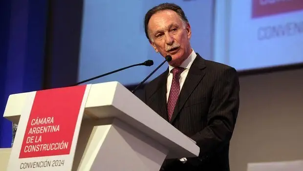 Weiss cuestionó a Milei por no usar el impuesto a los combustibles en obra pública | Javier milei presidente