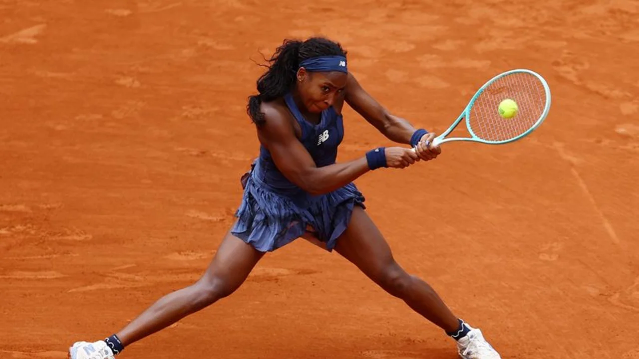 Gauff pasa a tercera ronda del Abierto de Francia, junto a adolescente rusa Andreeva y Pegula