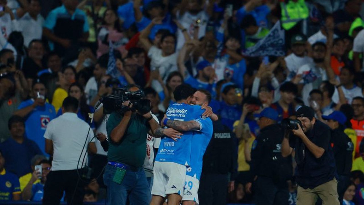 Cruz Azul y Vancouver se citan en la final de la Concachampions con la historia en juego