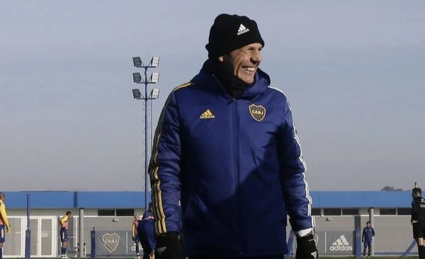 Riquelme cerró a Russo en Boca y le dio una gran noticia en el mercado de pases