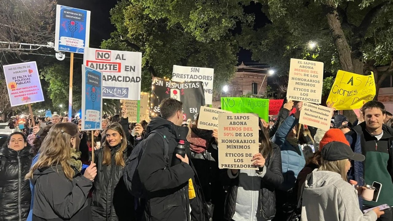 Santa Fe: prestadores de servicios para personas con discapacidad denuncian crisis por falta de pago