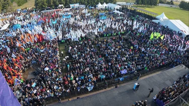 Un gran frente, en línea de largada: Kicillof convocó a todos para “frenar a Milei”