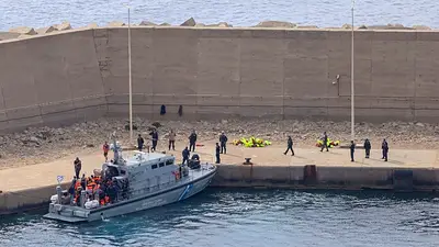 Activistas de flotilla de ayuda a Gaza son trasladados a Creta tras ser interceptados por Israel Activistas de flotilla de ayuda a Gaza son trasladados a Creta tras ser interceptados por Israel
