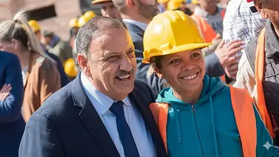 "En cada trabajador, hay un sueño": Quintela celebró al pueblo obrero en su día, en medio del ajuste nacional "En cada trabajador, hay un sueño": Quintela celebró al pueblo obrero en su día, en medio del ajuste nacional